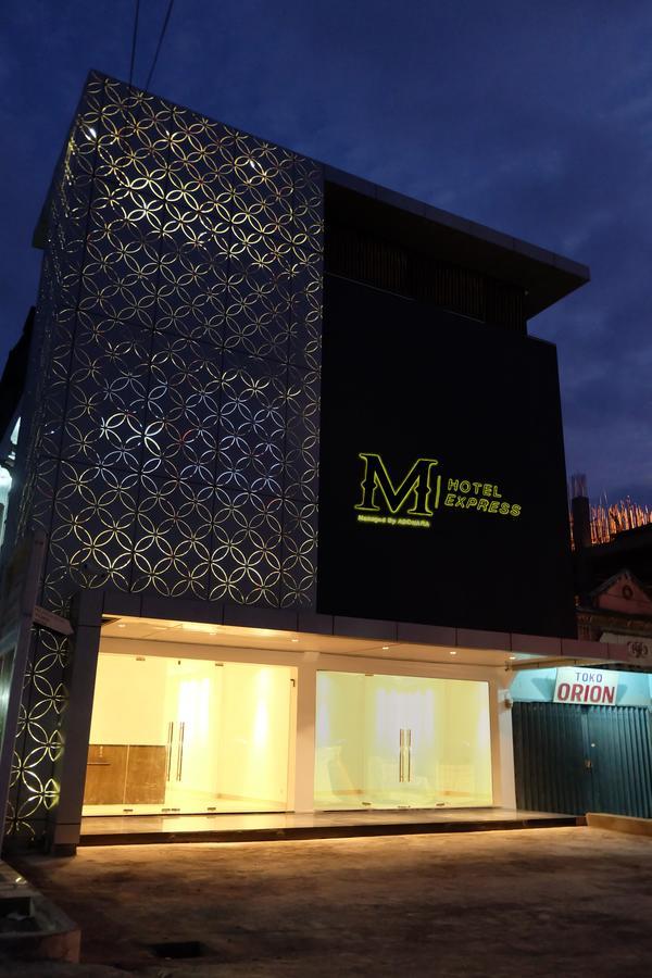 M Hotel Express Sorong Exteriér fotografie